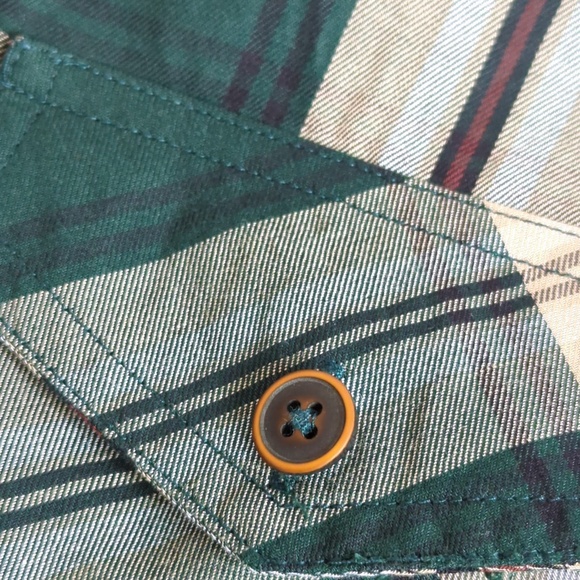 Abercrombie & Fitch Men’s Green Plaid Long Sleeve Button Down Shirt - Picture 6 of 14